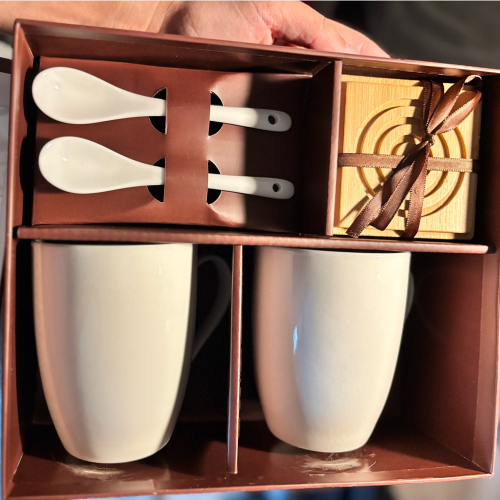 Ceramic Mug Gift Set with Spoons
